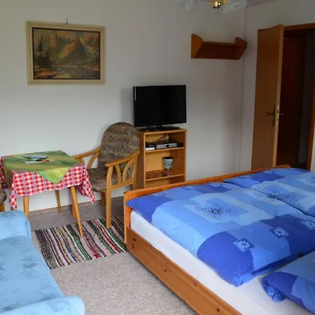 Haus Eisenberger-Privates Apartmenthaus Schleching