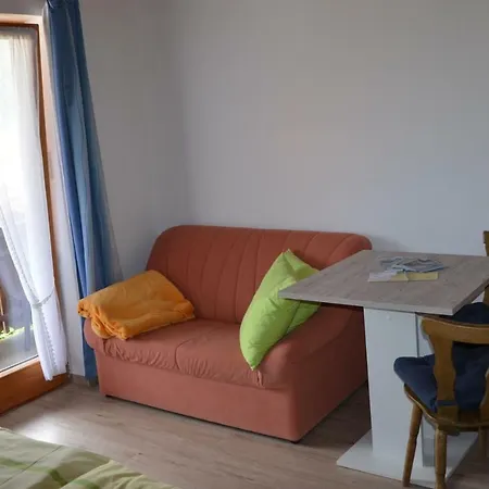 Haus Eisenberger-Privates Apartmenthaus Schleching