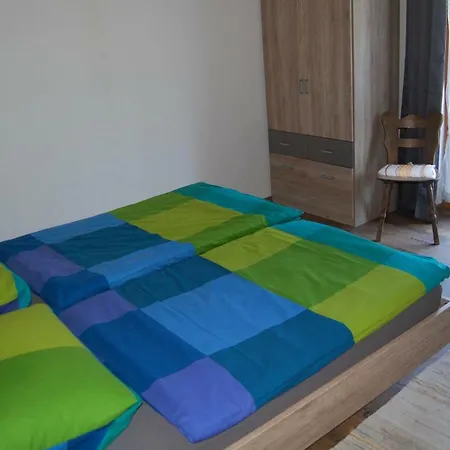 Haus Eisenberger-Privates Apartmenthaus Schleching